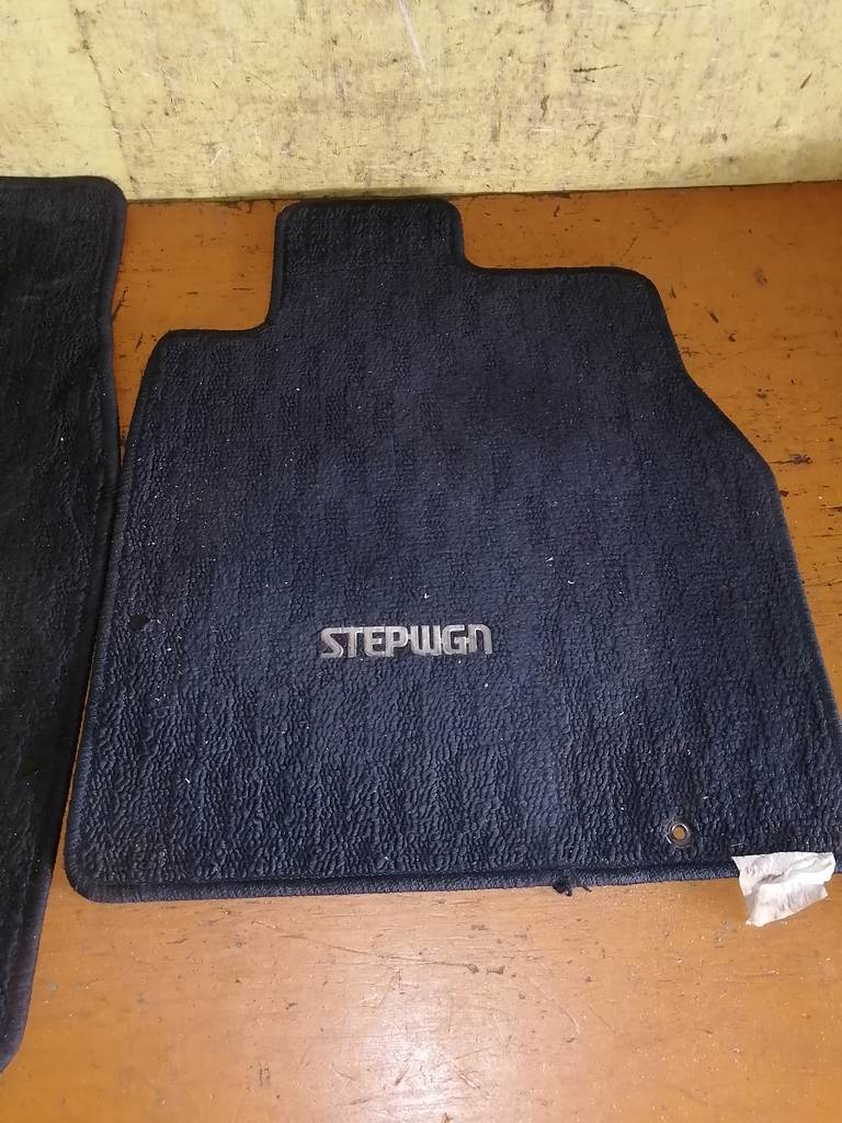 Салон Honda Stepwgn 2