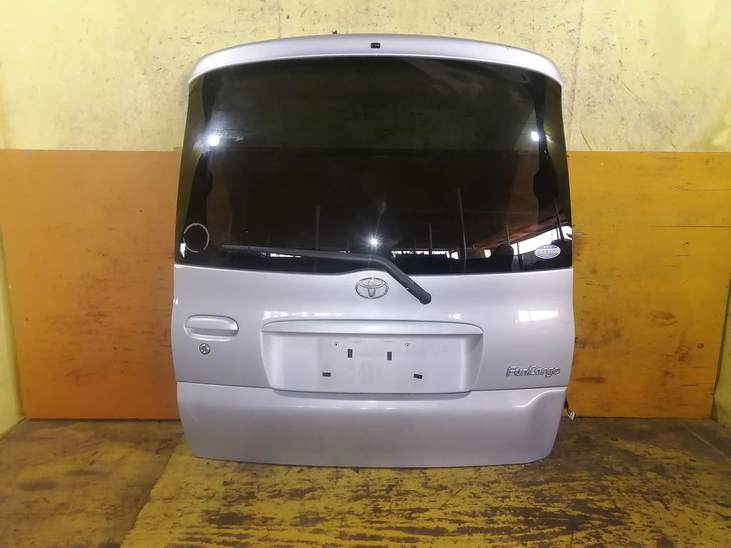 дверь 5-я Toyota Funcargo 0