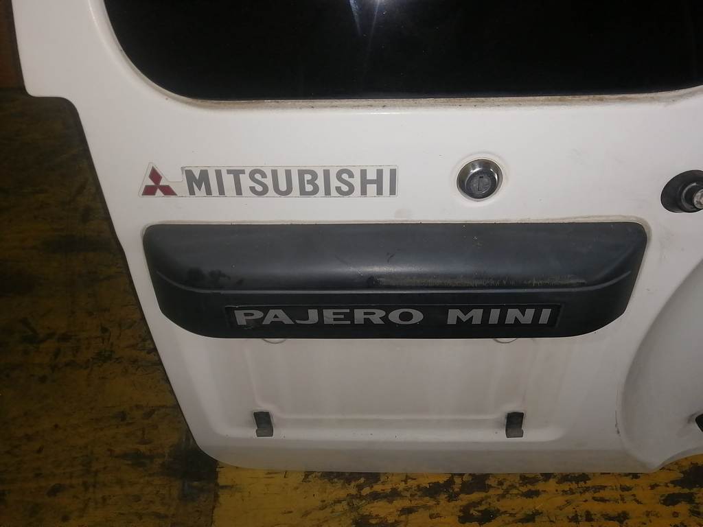 PAJERO MINI H58A ДВЕРЬ 5-Я Mitsubishi Pajero Mini 1