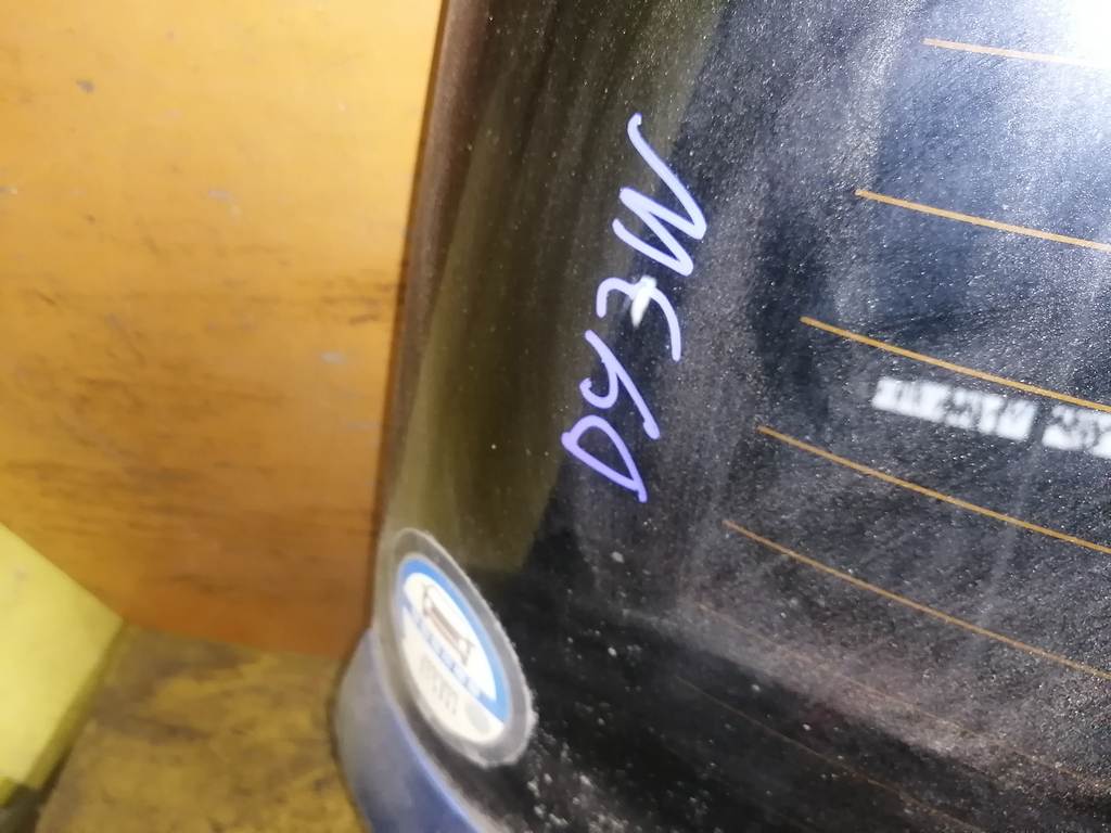 DEMIO DY3W ДВЕРЬ 5-Я (СПОЙЛЕР) Mazda Demio 1