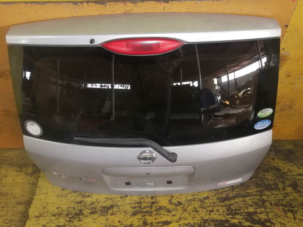 дверь 5-я Nissan Note 0
