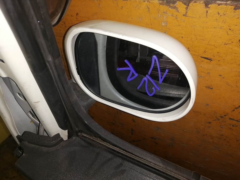 зеркало Nissan Cube 0