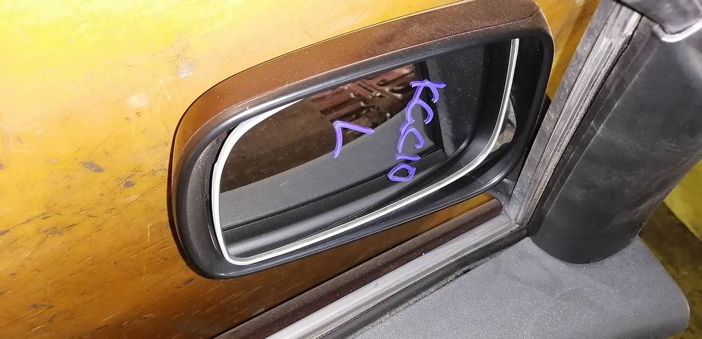 зеркало Toyota Passo 0