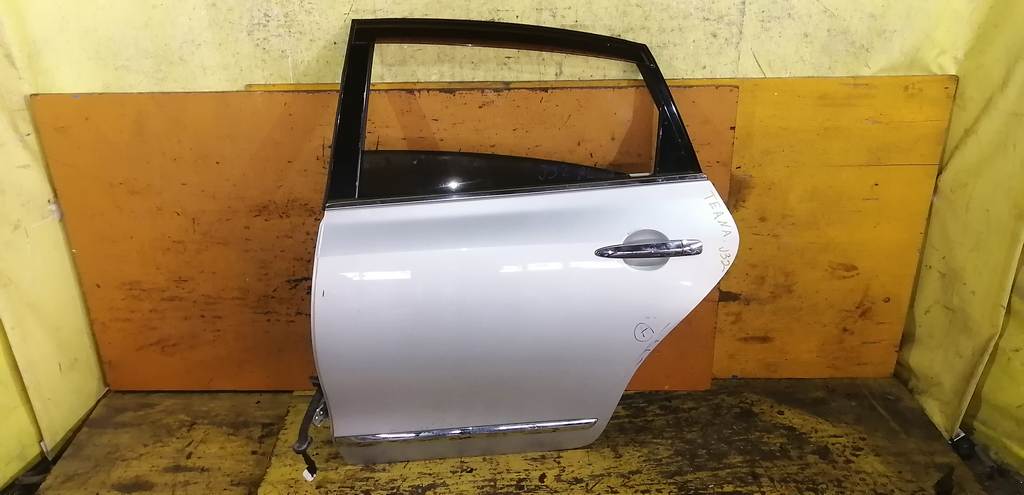 дверь Nissan Teana 0