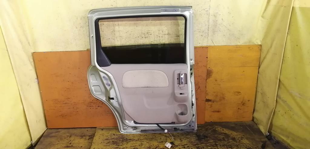 SIENTA NCP81G ДВЕРЬ ЗАДНЯЯ ЛЕВАЯ Toyota Sienta 4