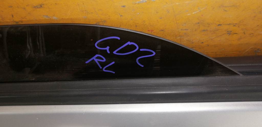 IMPREZA GD2 ДВЕРЬ ЗАДНЯЯ ЛЕВАЯ Subaru Impreza 1