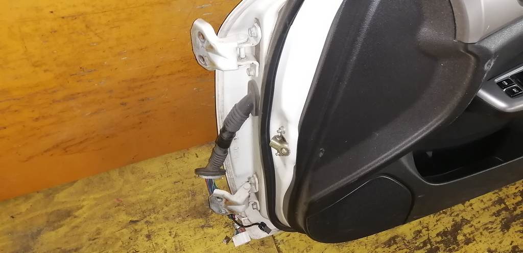 IMPREZA GH3 ДВЕРЬ ПЕРЕДНЯЯ ПРАВАЯ Subaru Impreza 7