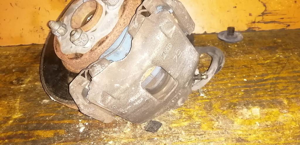 DEMIO DY3W СТУПИЦА ПЕРЕДНЯЯ ПРАВАЯ ABS Mazda Demio 1