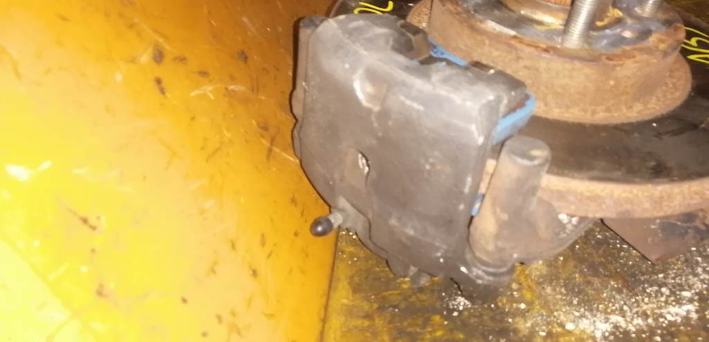 COLT Z21A СТУПИЦА ПЕРЕДНЯЯ ЛЕВАЯ ABS Mitsubishi Colt 1