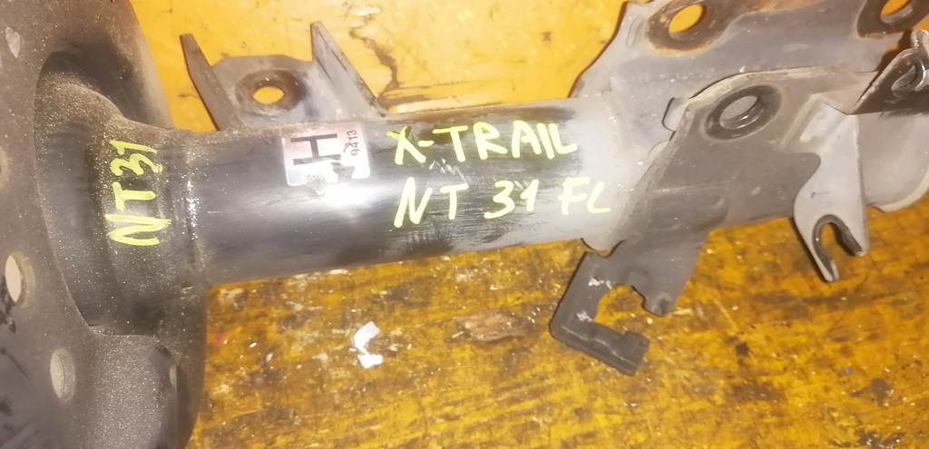 X-TRAIL NT31 СТОЙКА ПЕРЕДНЯЯ ЛЕВАЯ Nissan X-Trail 1