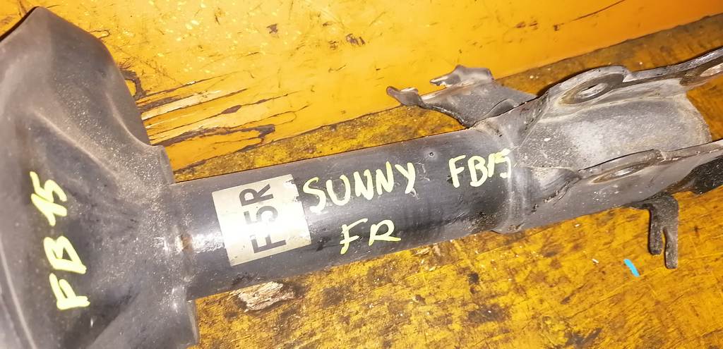 SUNNY FB15 СТОЙКА ПЕРЕДНЯЯ ПРАВАЯ Nissan Sunny 1
