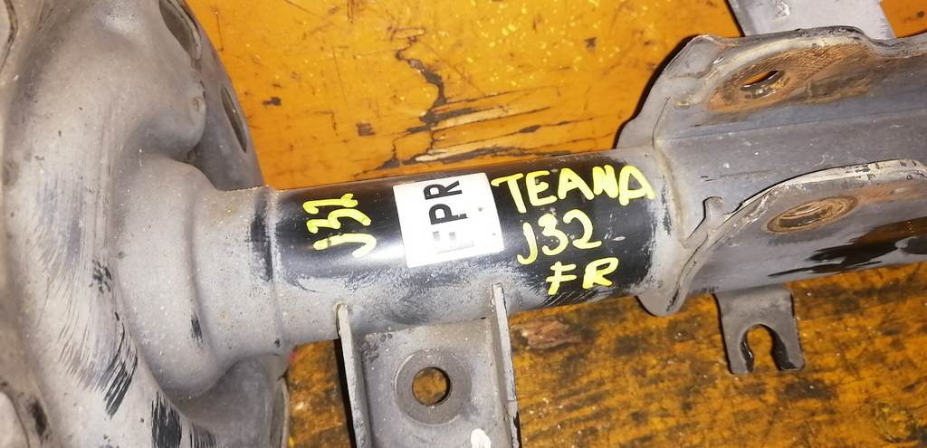 TEANA J32 СТОЙКА ПЕРЕДНЯЯ ПРАВАЯ Nissan Teana 1