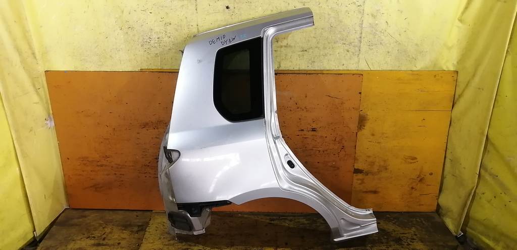 крыло Mazda Demio 0