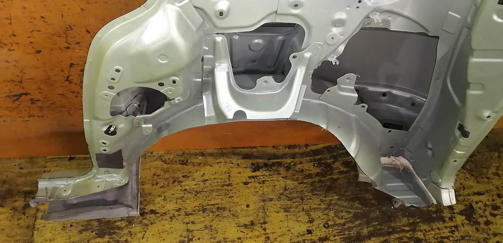 SIENTA NCP81G КРЫЛО ЗАДНЕЕ ПРАВОЕ Toyota Sienta 4
