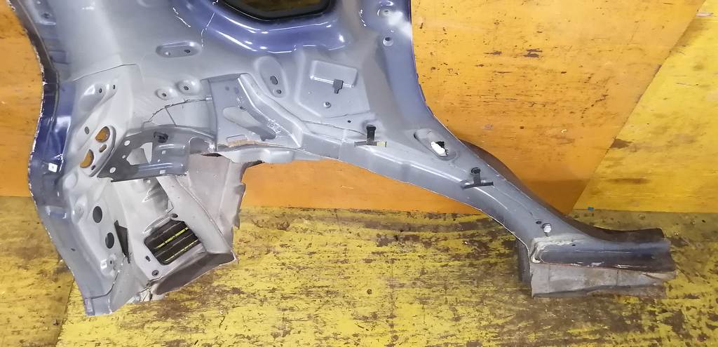 Кузов Mazda Demio 5