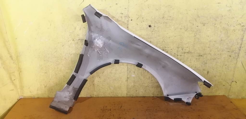 крыло Subaru Impreza 3