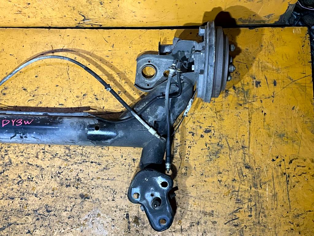 DEMIO DY3W БАЛКА ЗАДНЯЯ В СБОРЕ ABS Mazda Demio 4