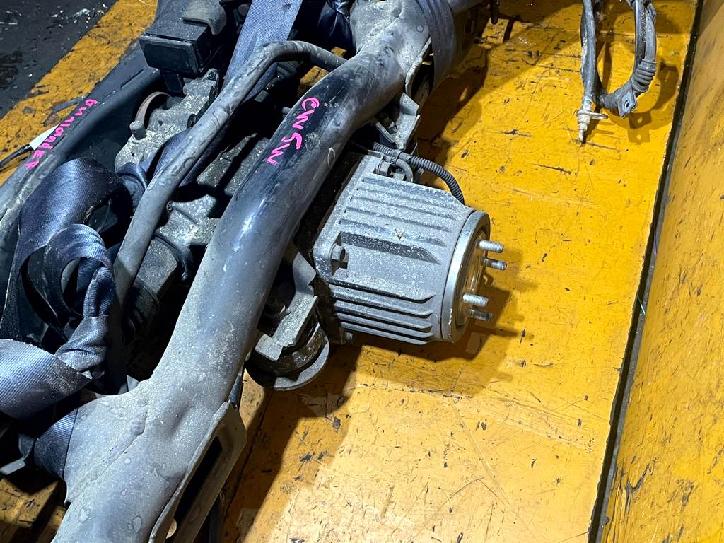 OUTLANDER CW5W БАЛКА ЗАДНЯЯ В СБОРЕ ABS Mitsubishi Outlander 7