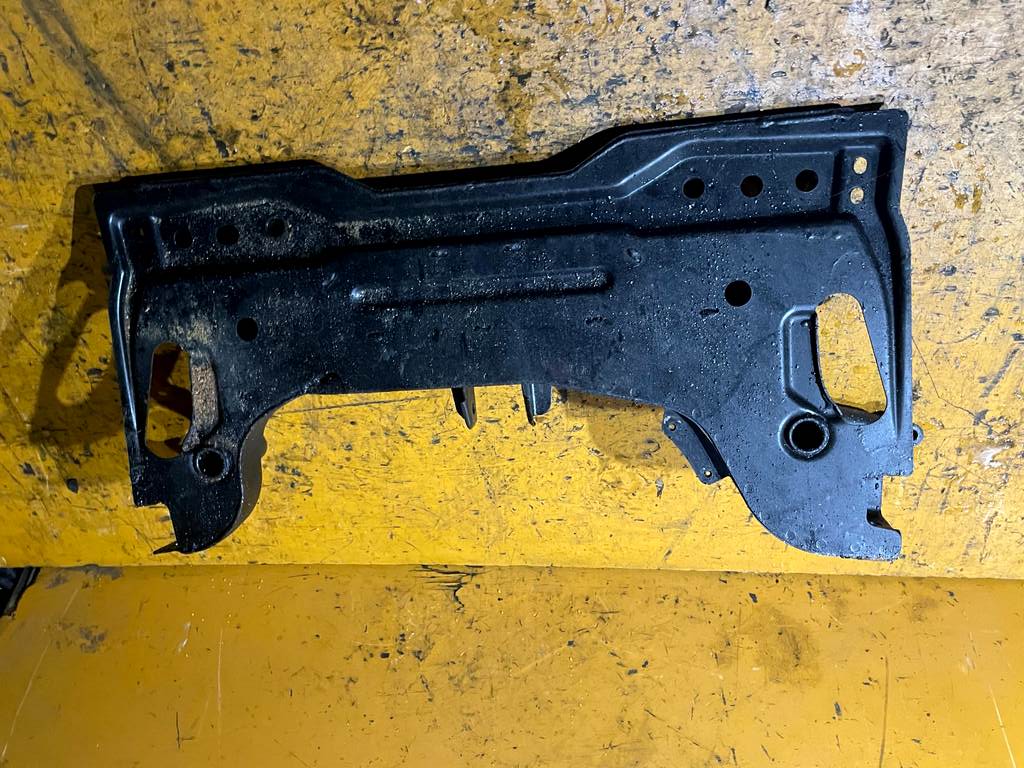 DEMIO DY5W БАЛКА ПОПЕРЕЧНАЯ Mazda Demio 1