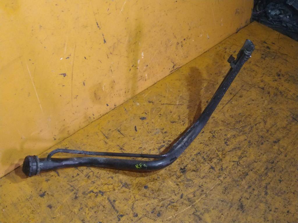 заливная горловина топливного бака Honda Stepwgn 0