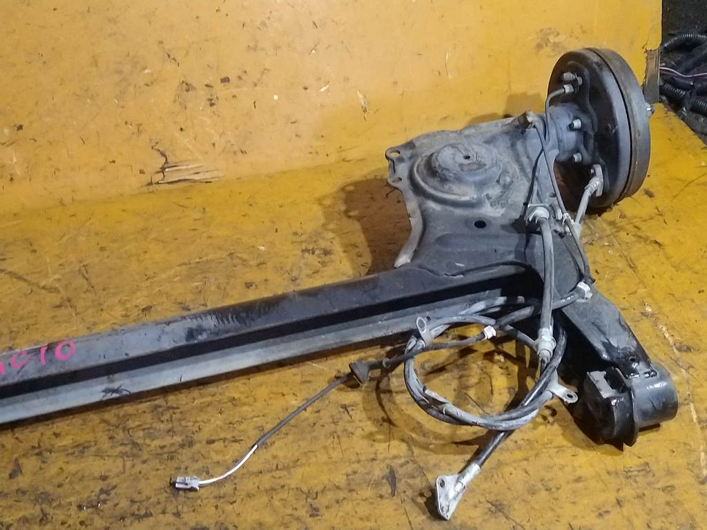 PASSO KGC10 БАЛКА ЗАДНЯЯ В СБОРЕ ABS Toyota Passo 4