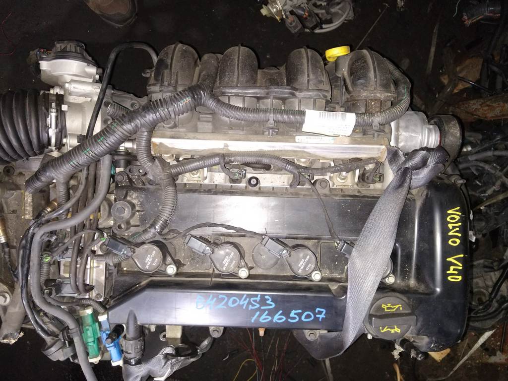 двигатель Volvo S40 0
