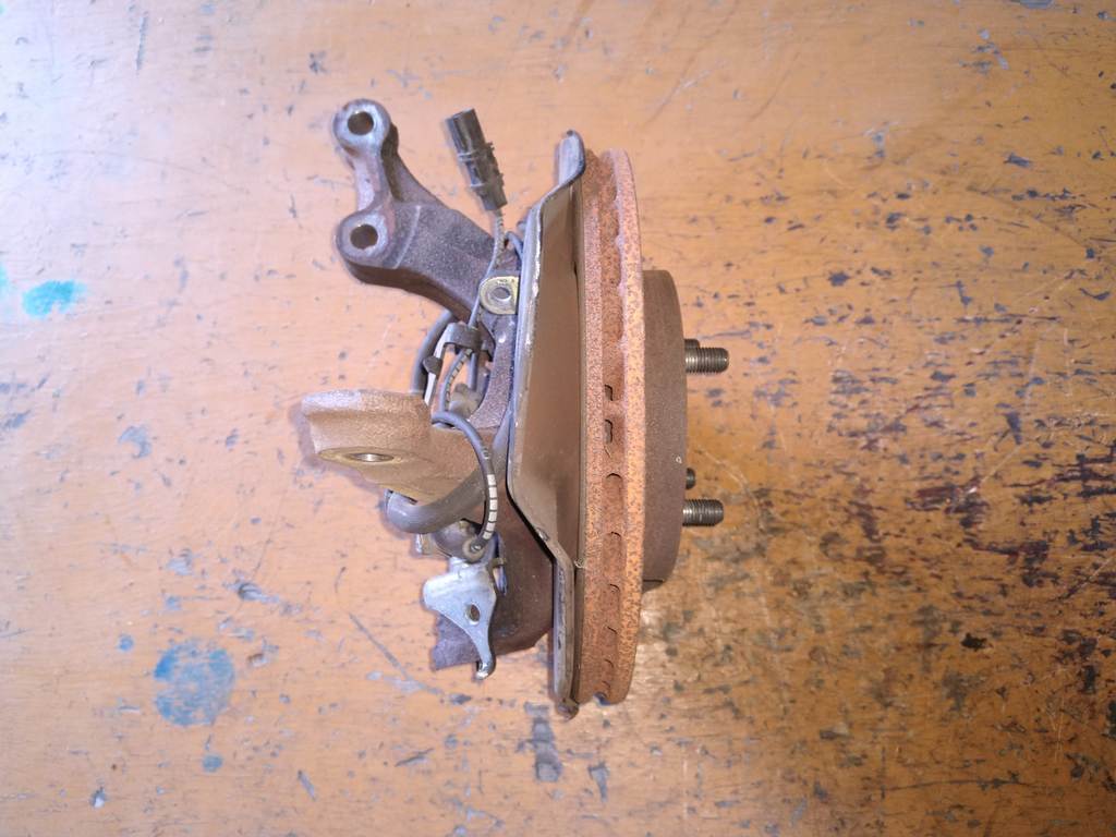 FREED SPIKE GB3 CТУПИЦА ПЕРЕДНЯЯ ПРАВАЯ ABS Honda Freed Spike 1