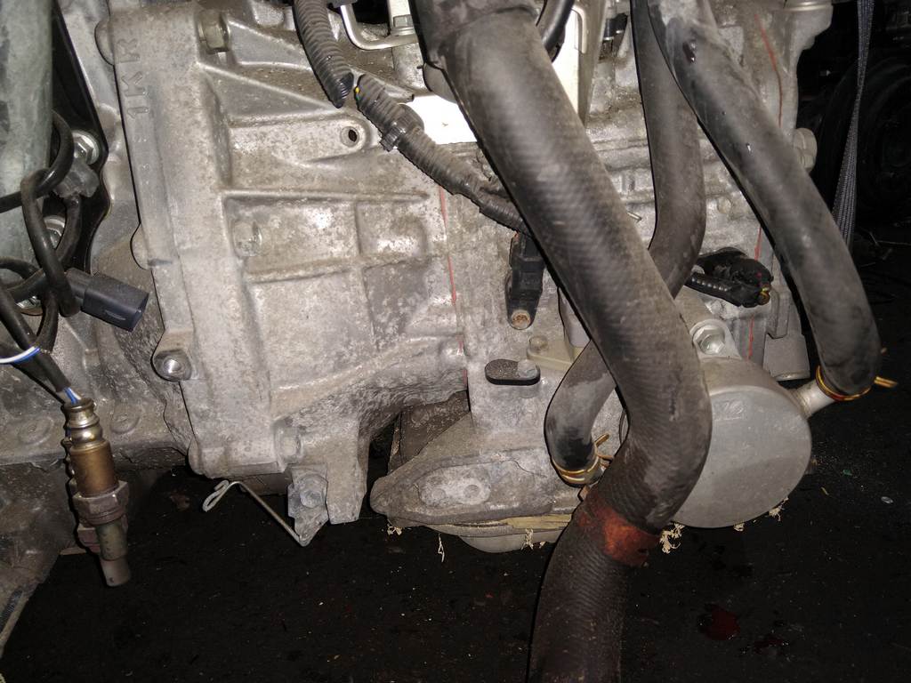 Трансмиссия Toyota Vitz 2