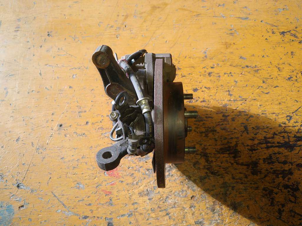 PALETTE SW MK21S СТУПИЦА ПЕРЕДНЯЯ ПРАВАЯ ABS Suzuki Palette 1
