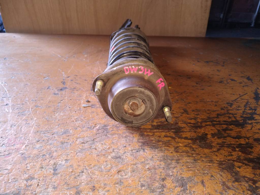DEMIO DW3W СТОЙКА ПЕРЕДНЯЯ ПРАВАЯ Mazda Demio 1
