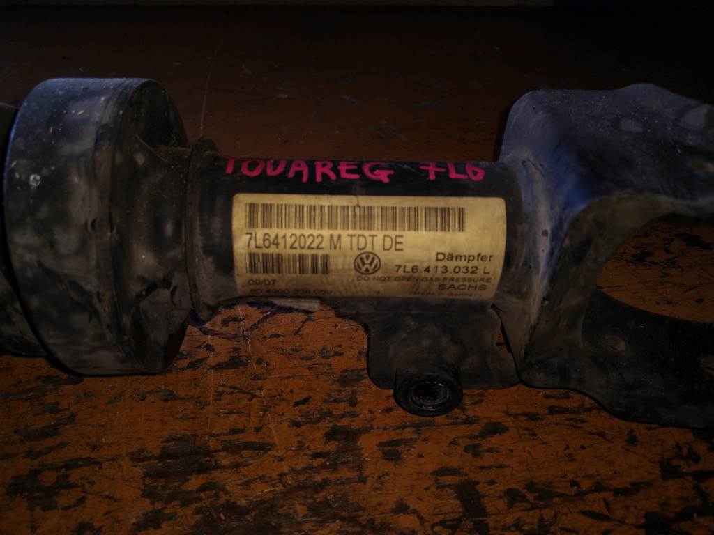 TOUAREG 7L7 СТОЙКА ПЕРЕДНЯЯ ПРАВАЯ 7L6412022 M TDT DE Volkswagen Touareg 1