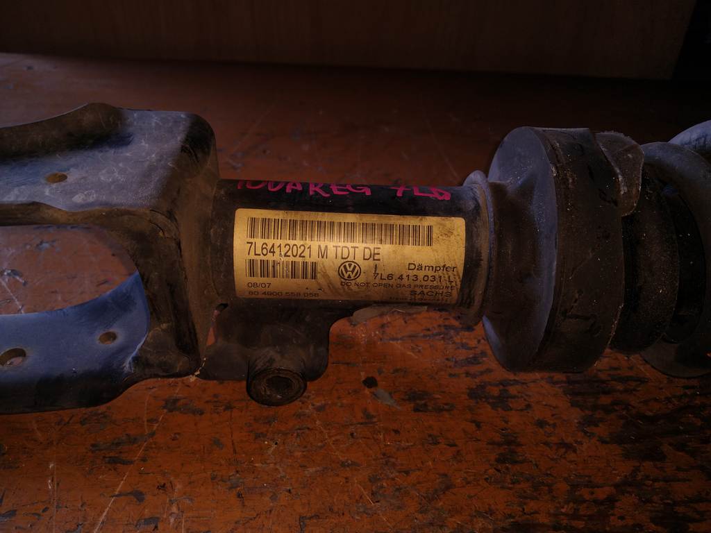 TOUAREG 7L7 СТОЙКА ПЕРЕДНЯЯ ЛЕВАЯ 7L6412021 M TDT DE Volkswagen Touareg 1