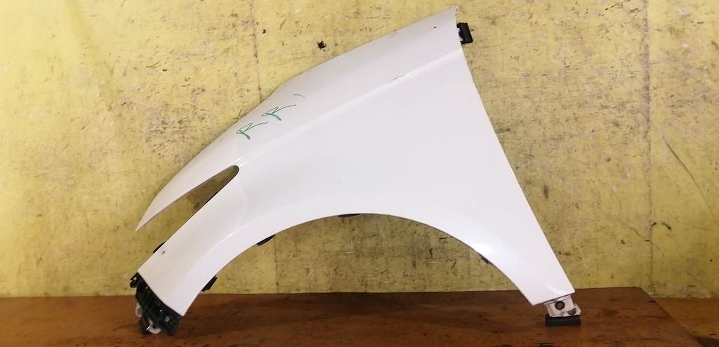 крыло Honda Elysion 0