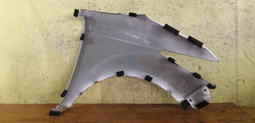 ELYSION RR1 КРЫЛО ПЕРЕДНЕЕ ЛЕВОЕ Honda Elysion 4