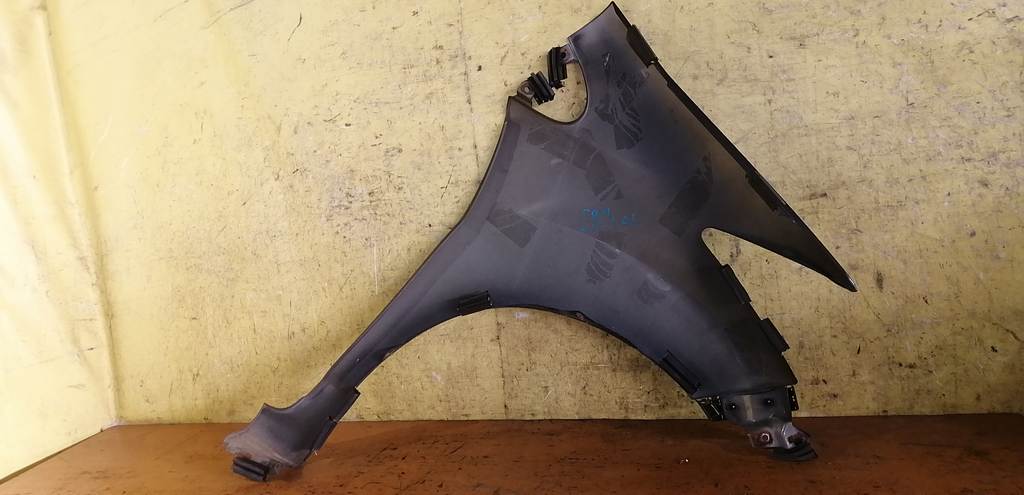 крыло Honda Freed 3
