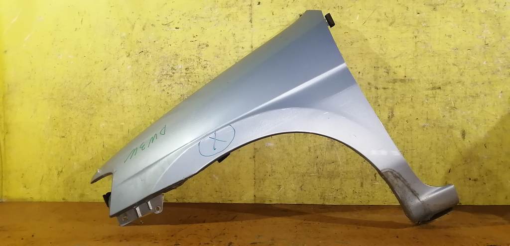 крыло Mazda Demio 0