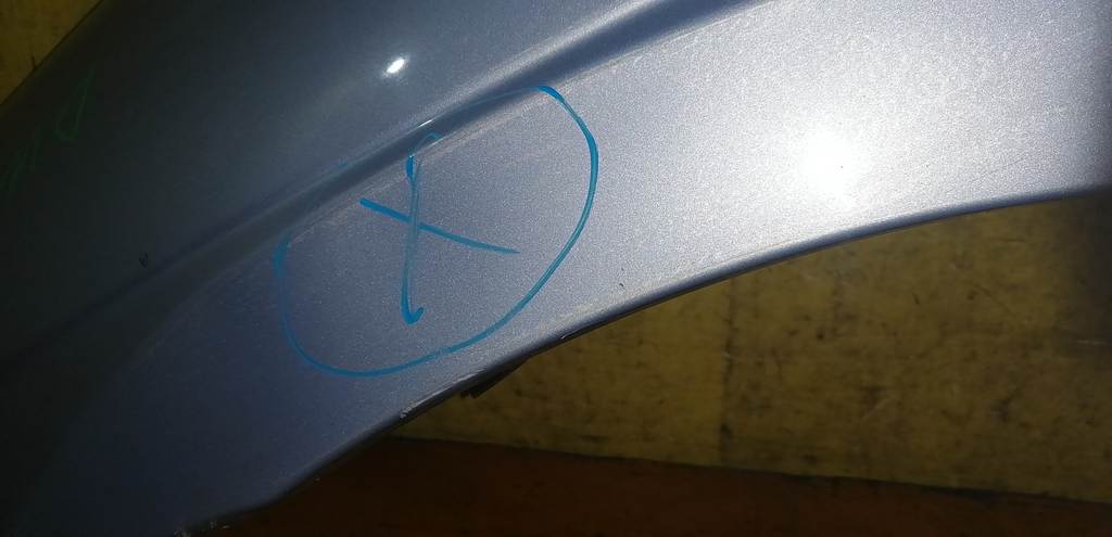 DEMIO DW3W КРЫЛО ПЕРЕДНЕЕ ЛЕВОЕ, дефект Mazda Demio 1