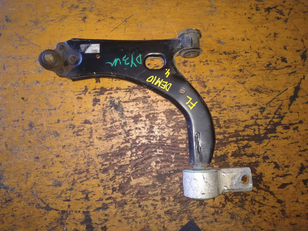 рычаг Mazda Demio 0