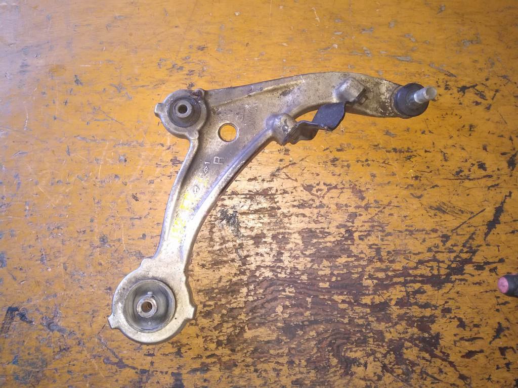 рычаг Nissan Teana 0