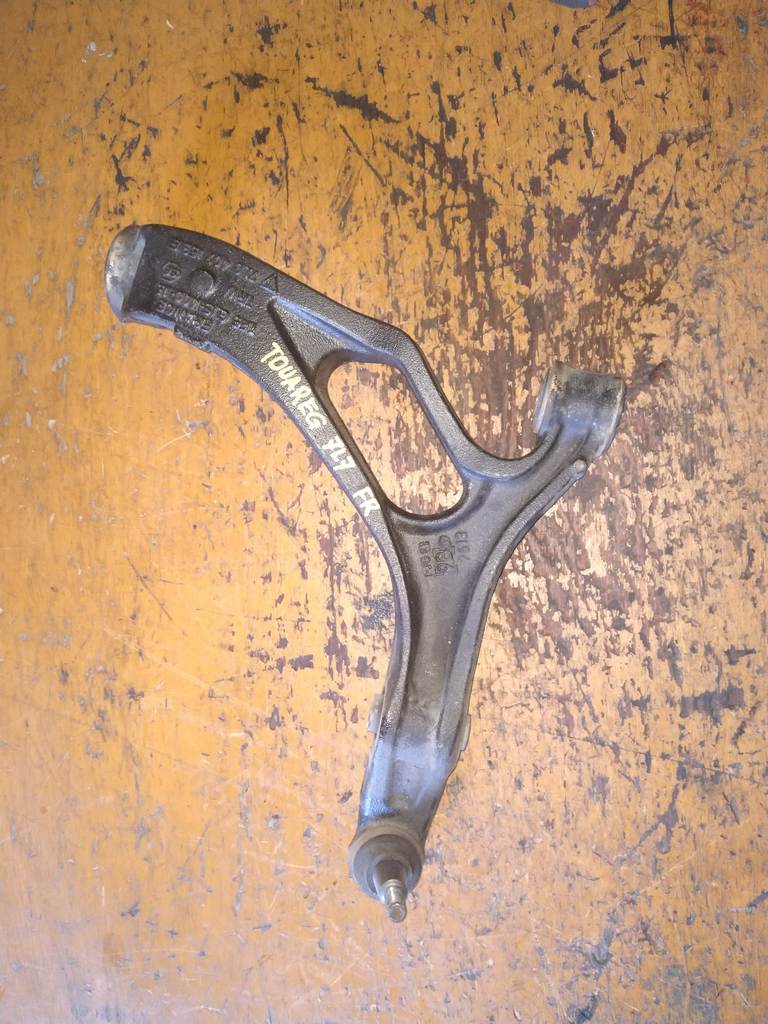 рычаг Volkswagen Touareg 0