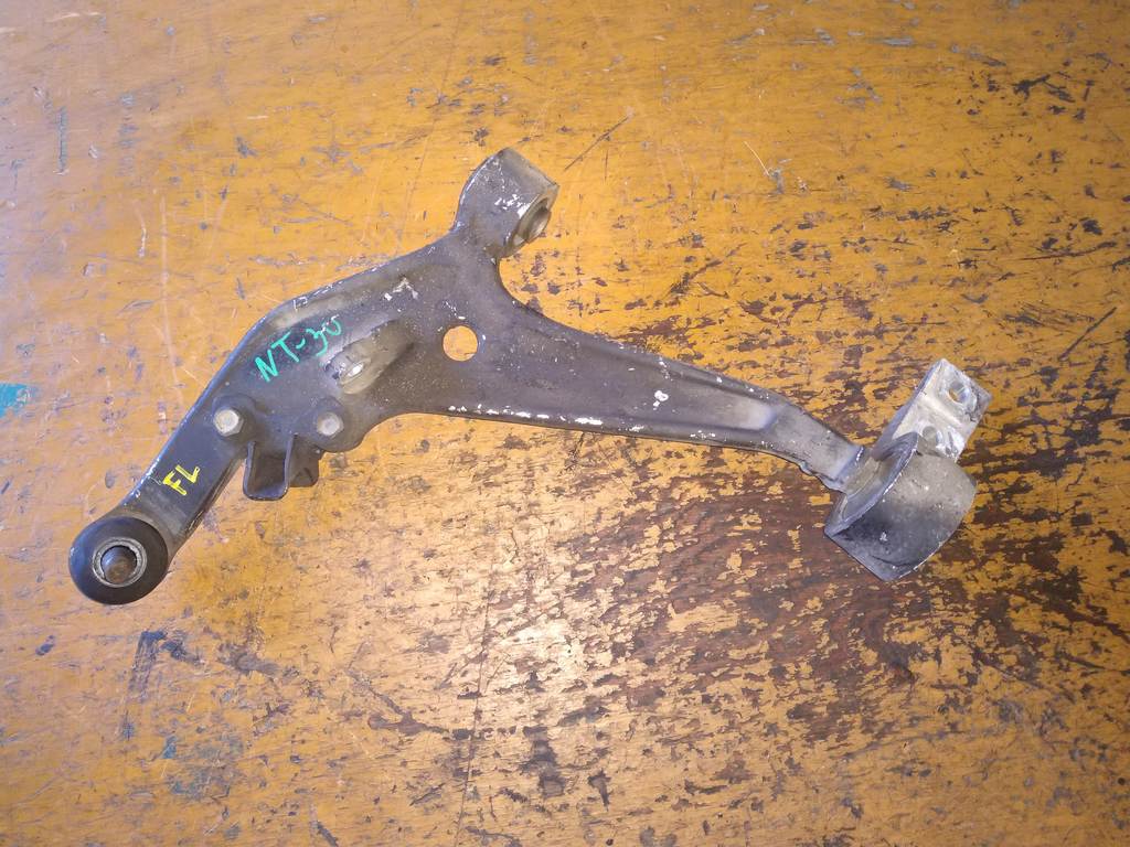 рычаг Nissan X-Trail 0