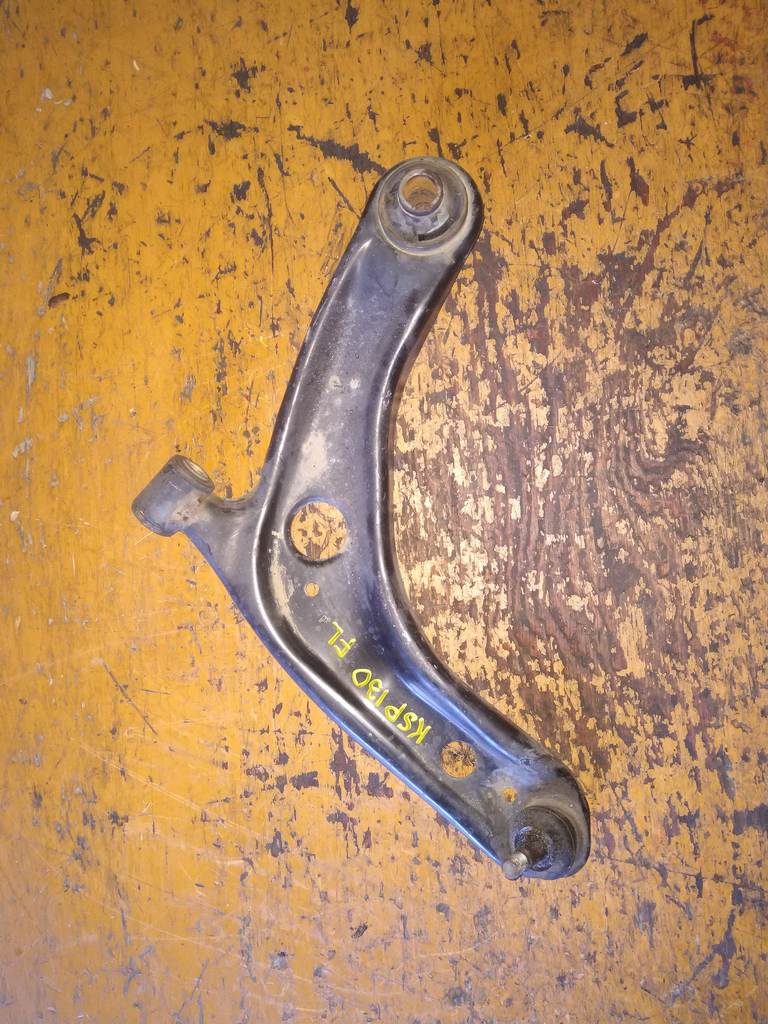 рычаг Toyota Vitz 0