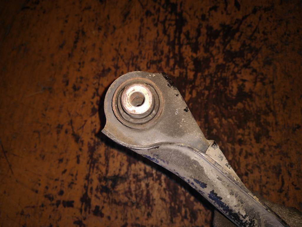 Подвеска Honda Elysion 2