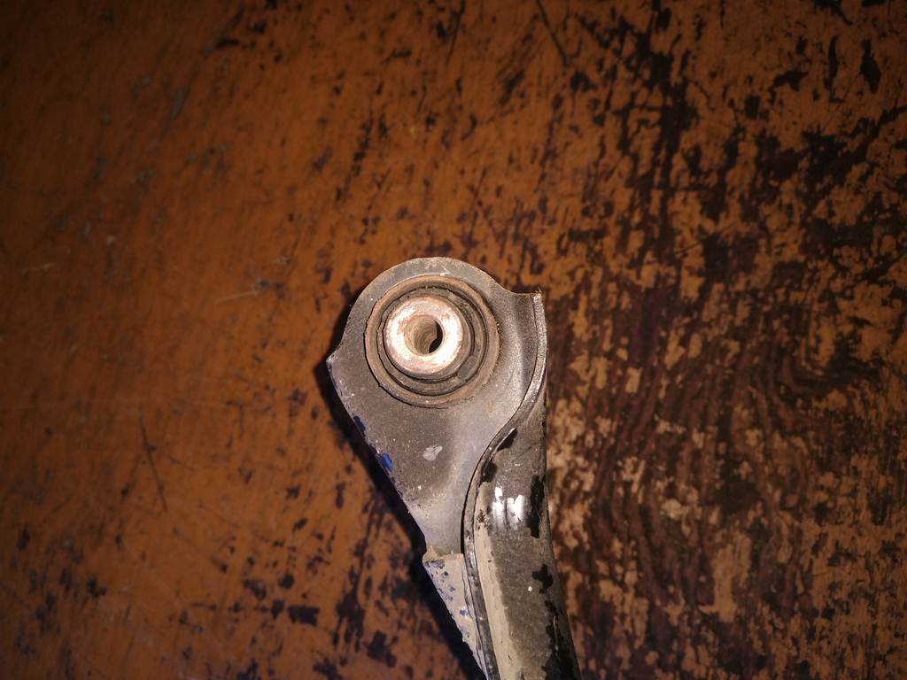 Подвеска Honda Elysion 2