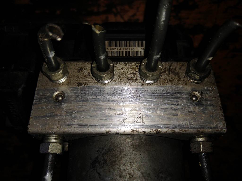 IMPREZA GH2 БЛОК ABS 27534FG030 Subaru Impreza 1