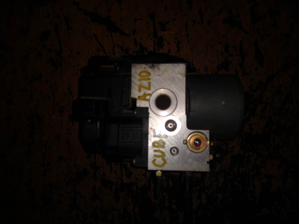 блок abs Nissan Cube 0