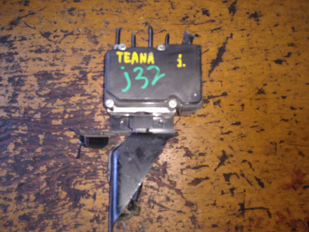 блок abs Nissan Teana 0