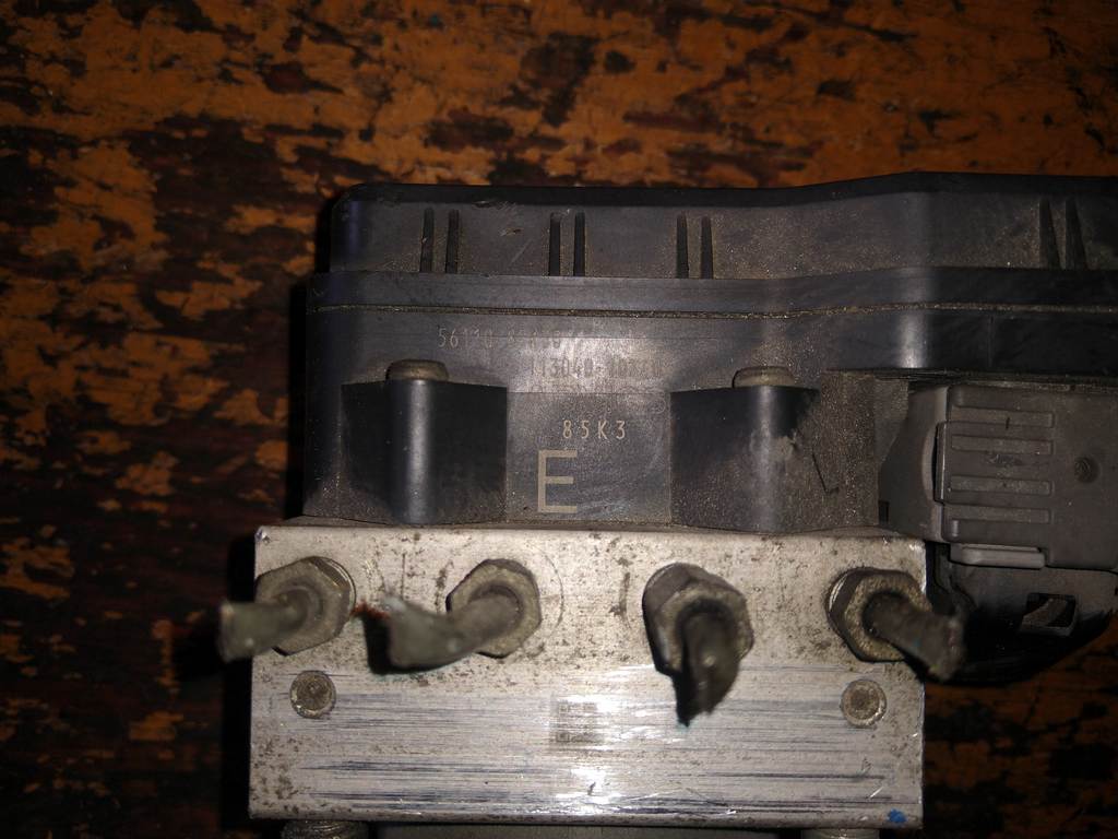 PALETTE MK21S БЛОК ABS 56110-85K30 Suzuki Palette 1