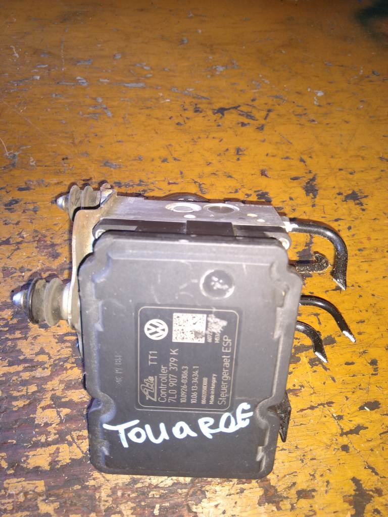 блок abs Volkswagen Touareg 0