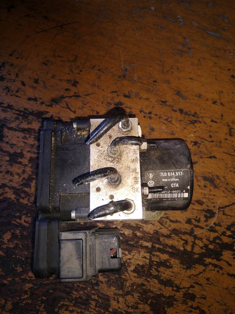 TOUAREG 7L7 БЛОК ABS 7L0907379K Volkswagen Touareg 1